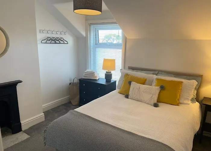 Fabulous Coastal Maisonette - Great Views