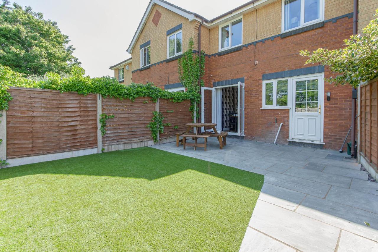 Avella By The Park Holiday home Lytham St Annes