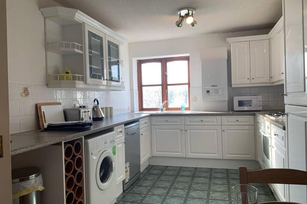 A Charming, Spacious 2 Bedroom In Lytham *