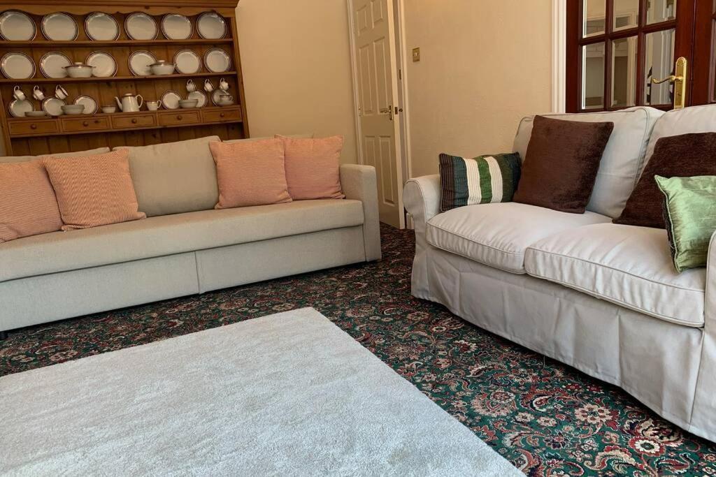 A Charming, Spacious 2 Bedroom In Lytham * Lytham St Annes