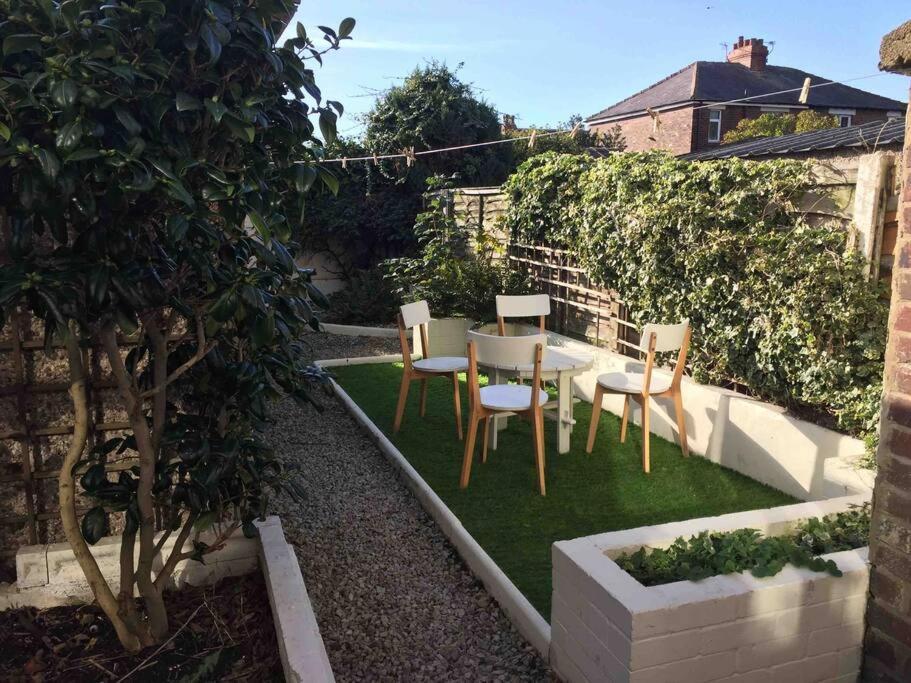 2 Bed Sleeps 6 Beach Retreat St Annes On Sea Holiday home Lytham St Annes