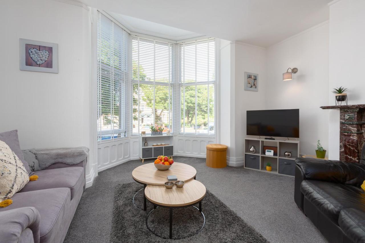 Charles Alexander Short - Clifton Drive Retreat *