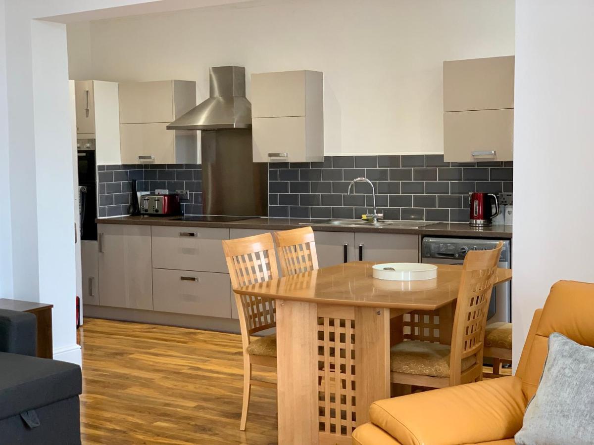 Apartment Lytham St Annes, A Spacious, High End, One Bedroomed 5