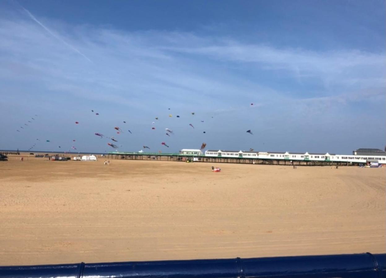 Apartment Front With Free Parking, St Annes Lytham St Annes