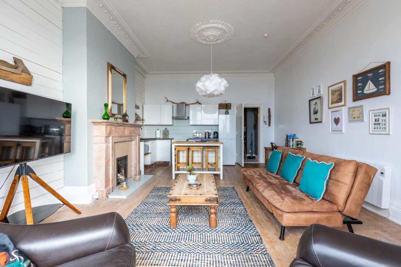 Lookout - Sea Views * Lytham St Annes