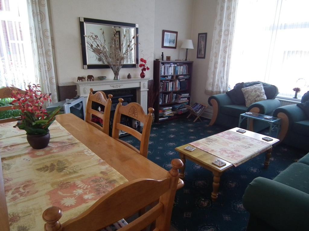 Tudor House 3* Lytham St Annes