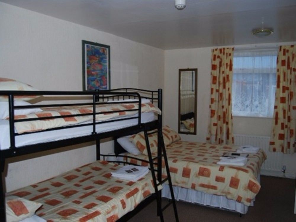 Tudor House 3* Lytham St Annes