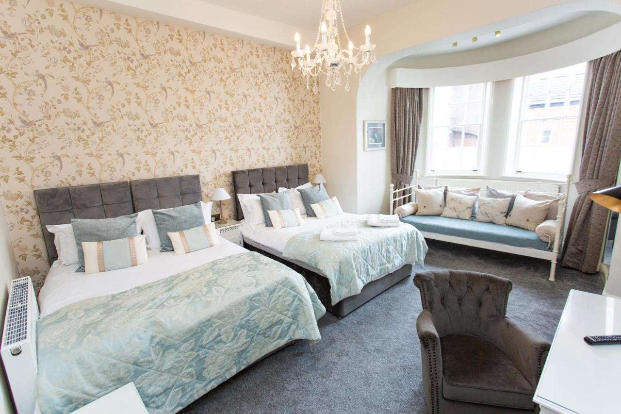 Inn The Queens
