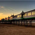 2 Bed Sleeps 6 Beach Retreat St Annes On Sea