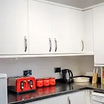 Sunny Seaside Beach House Lytham Centre Sleeps 8