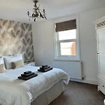 Apartment 33 Lytham