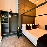 No1,Luxury 1 Bed Apartment