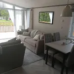 Lake View Lodge