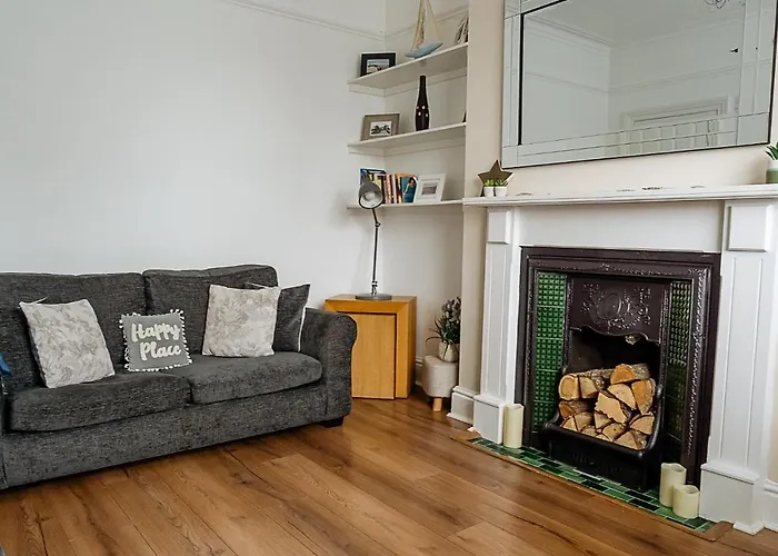 Sunny Seaside Beach House Lytham Centre Sleeps 8