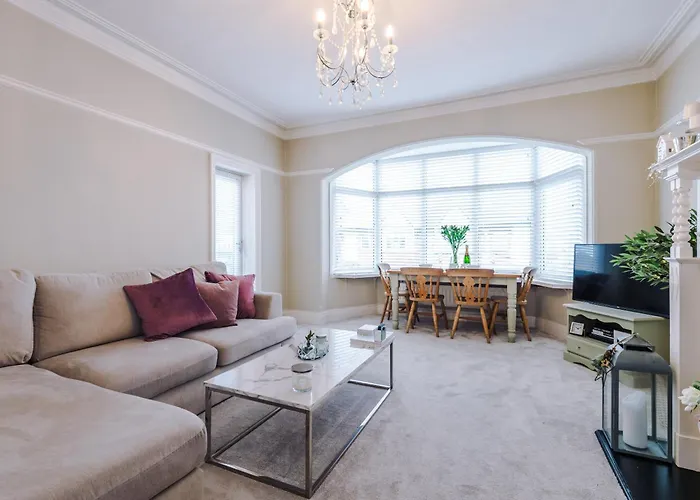 Stylish Apartment In Lytham St Annes