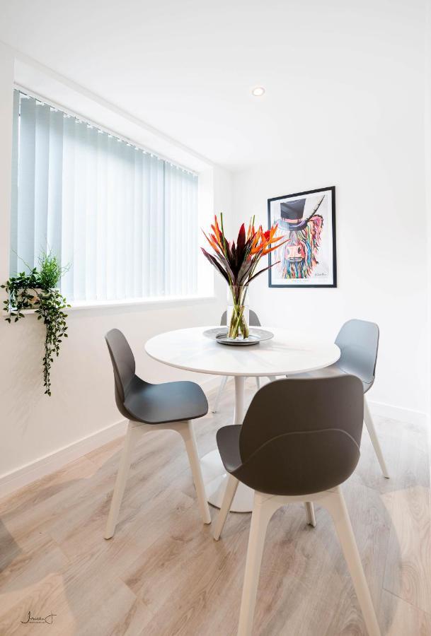 Charles Alexander Short - Windmill House Apartment *