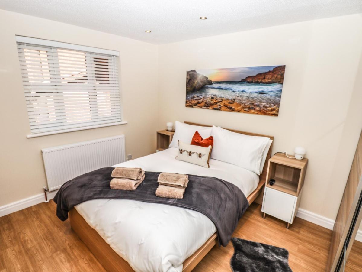 3 Rothbury Place *