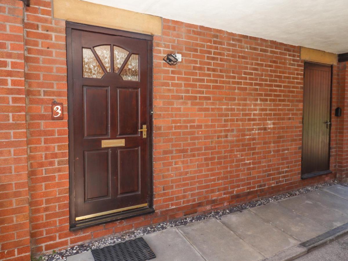 3 Rothbury Place Apartment
