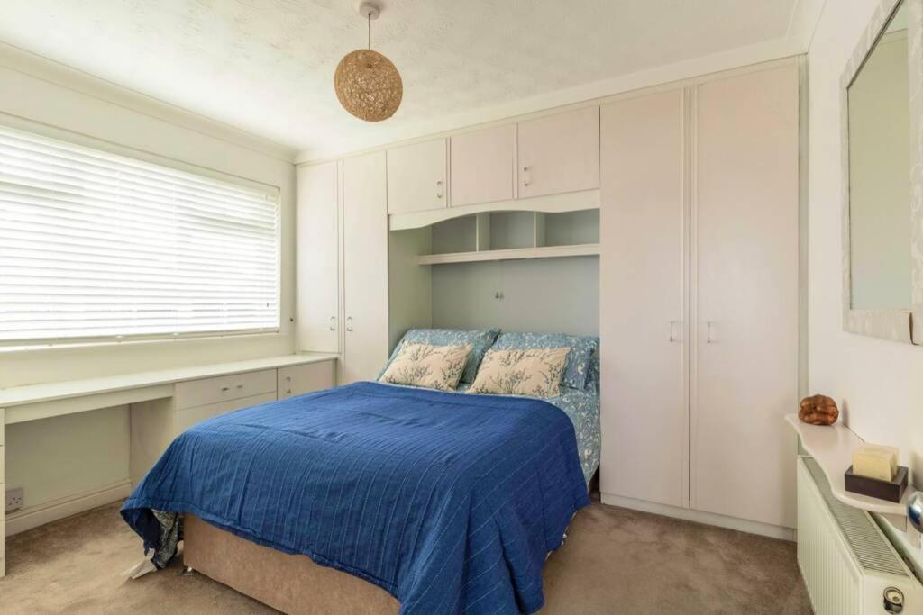 A Cheerful Three Bedroom House In Leafy Lytham Holiday home Lytham St Annes