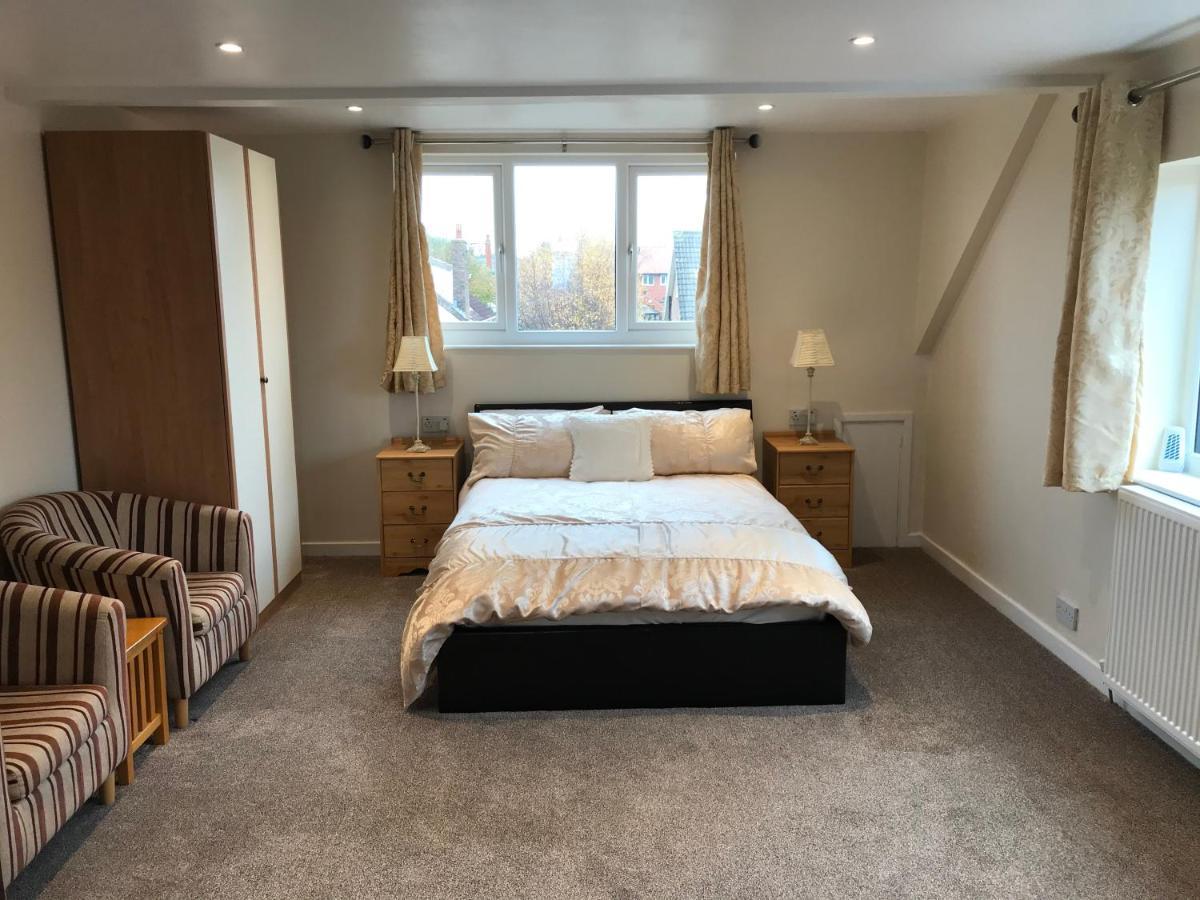 24 Elmhurst Road