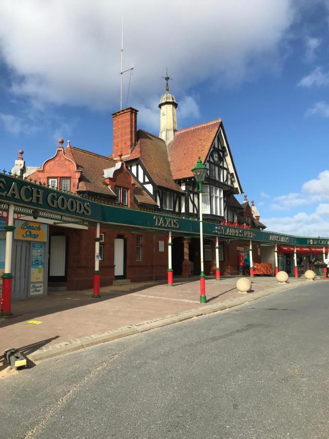 24 Elmhurst Road Apartment Lytham St Annes