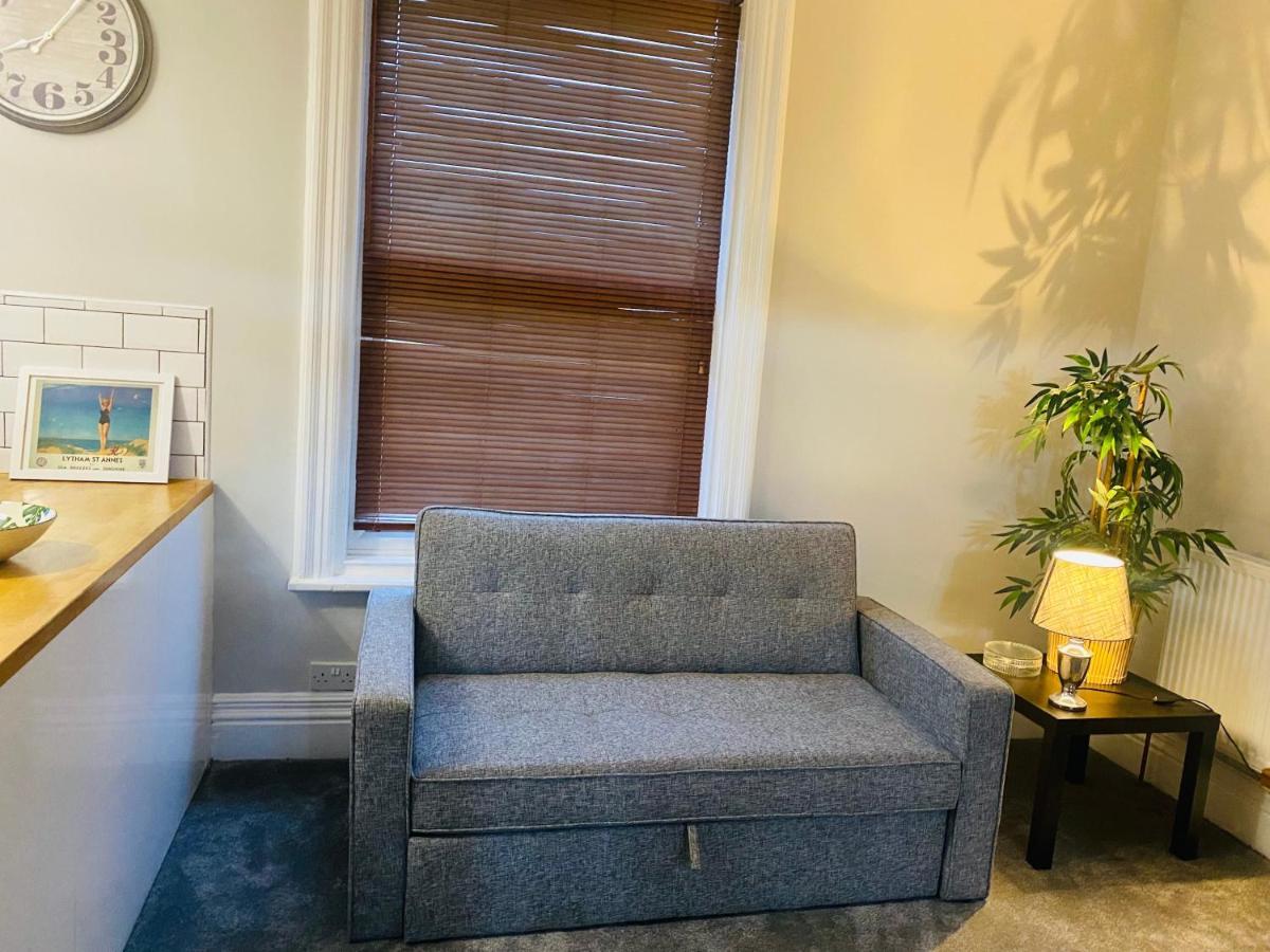1 Bedroom Spacious Apartment *