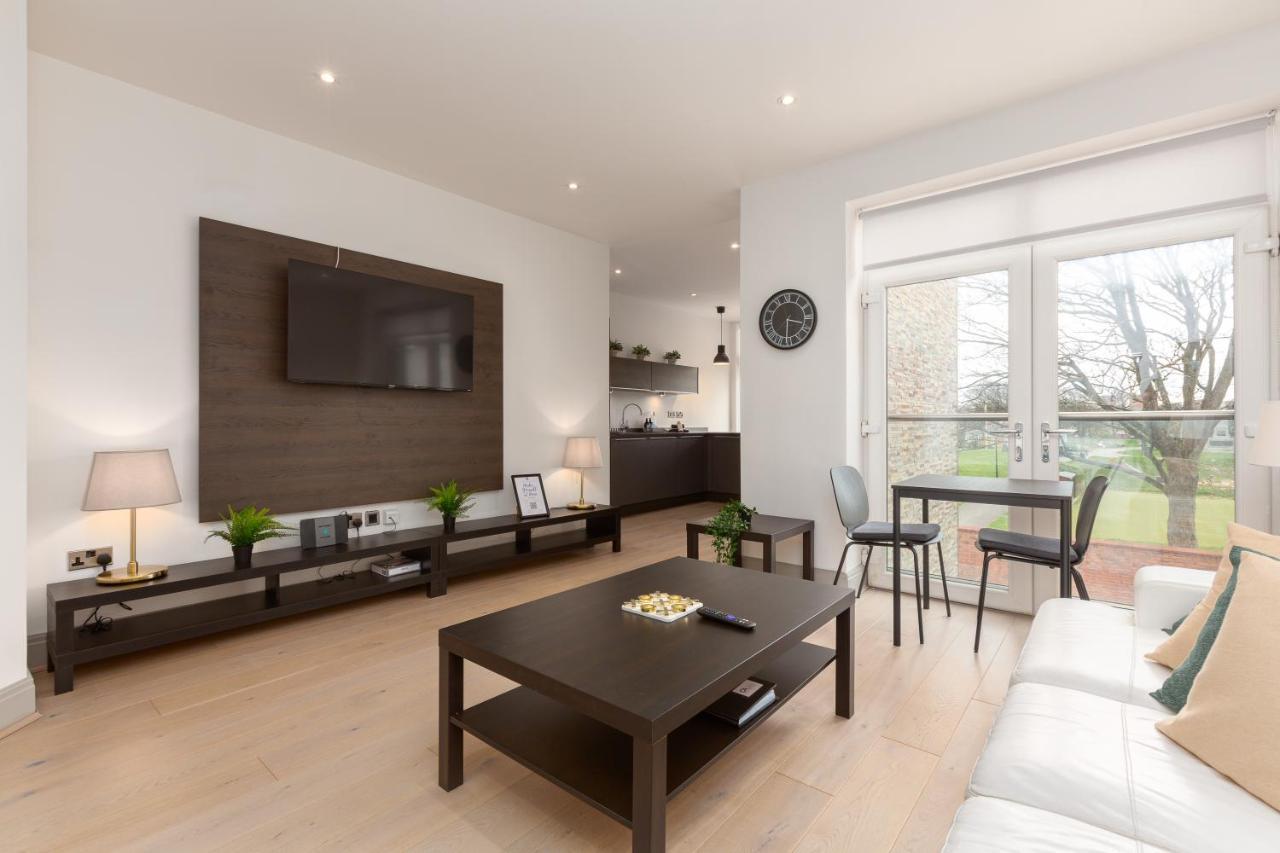 Apartment Charles Alexander Short - Pavilion View Lytham St Annes