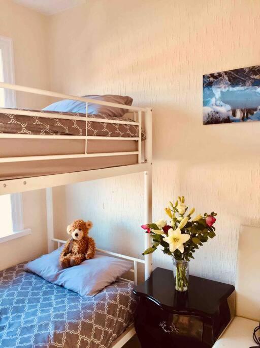 Holiday home 2 Bed Sleeps 6 Beach Retreat St Annes On Sea *