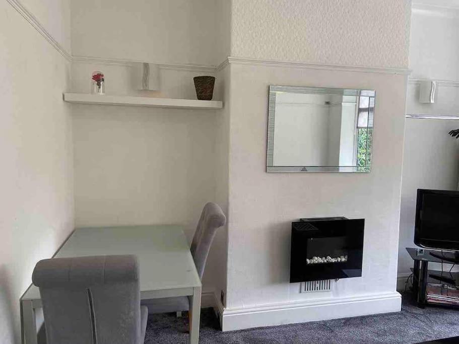 2 Bed Sleeps 6 Beach Retreat St Annes On Sea