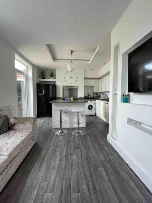 2 Bed Sleeps 6 Beach Retreat St Annes On Sea Lytham St Annes