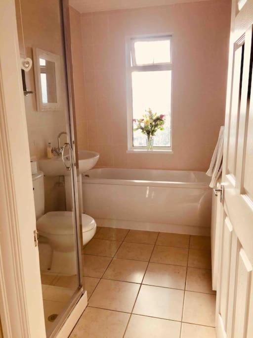 2 Bed Sleeps 6 Beach Retreat St Annes On Sea Holiday home *