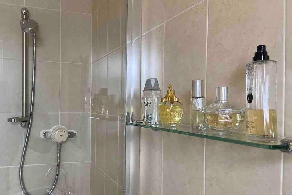 2 Bed Sleeps 6 Beach Retreat St Annes On Sea Holiday home *
