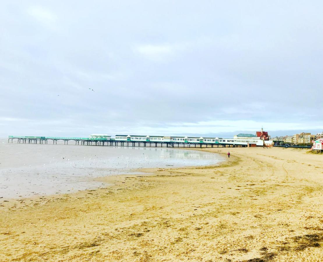 Shore - Sea Views