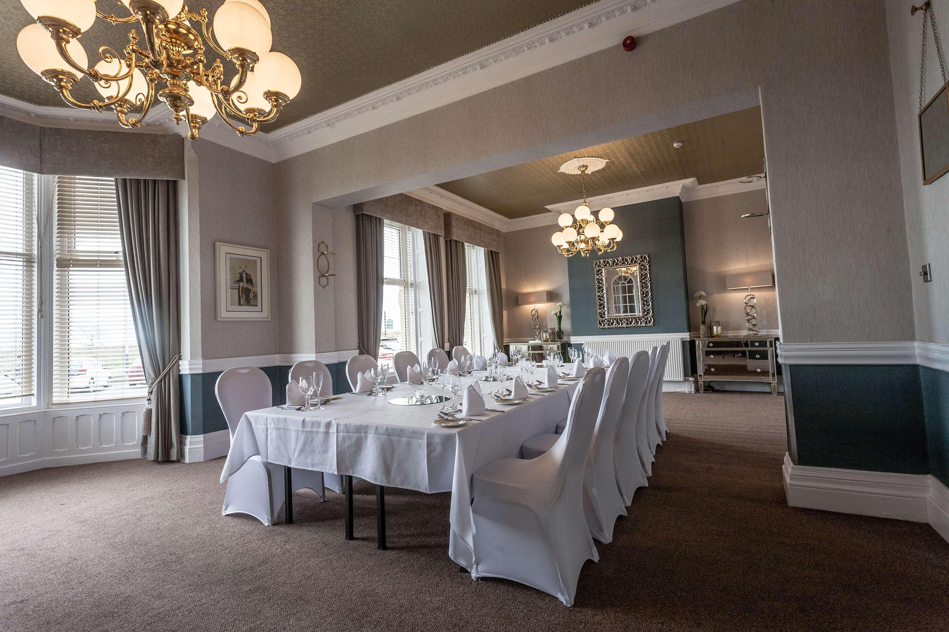 Glendower Hotel, Bw Signature Collection Hotel 3*
