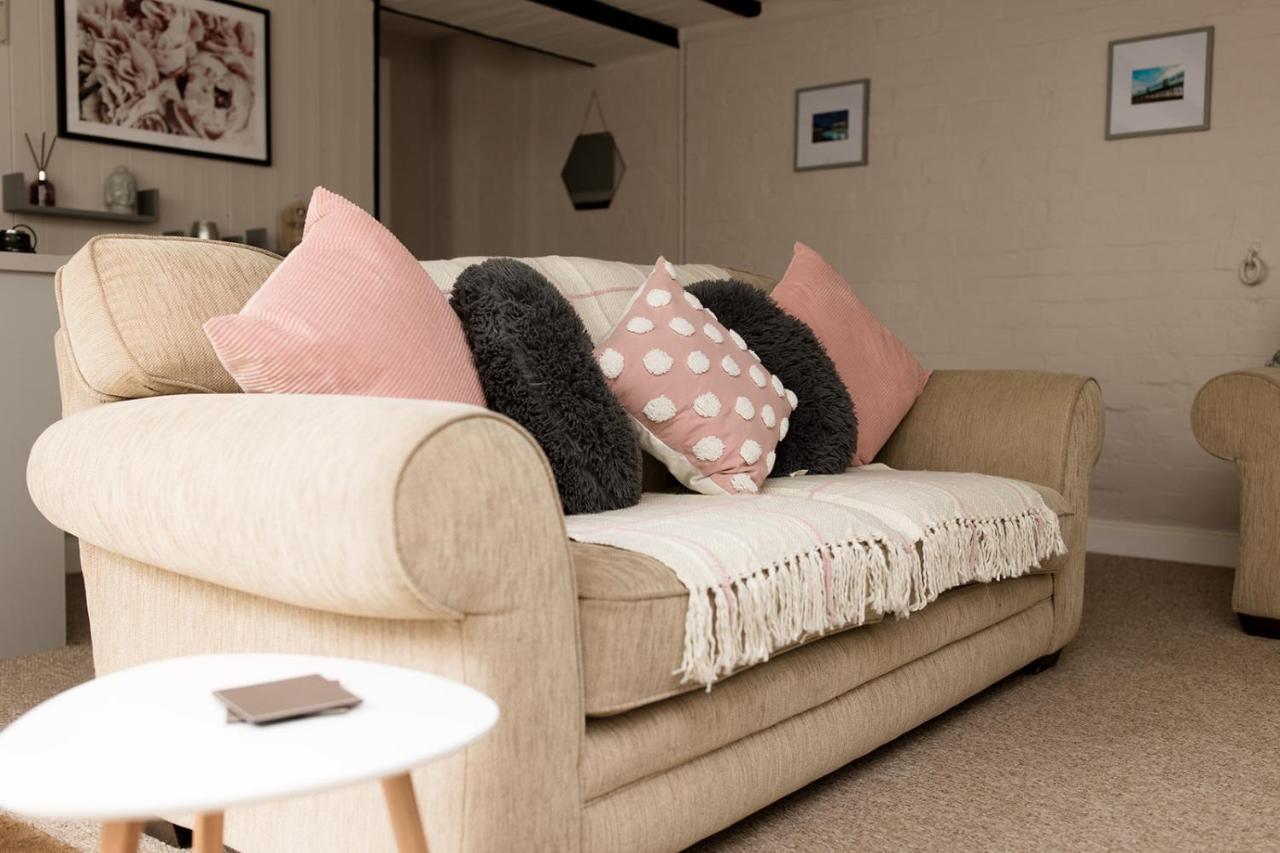 Cosy In - Close To *
