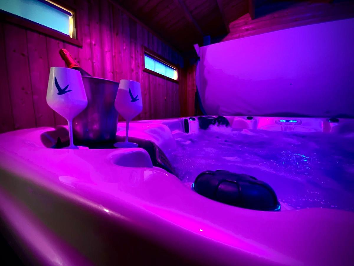 Beautiful Hot Tub In Apartment Lytham St Annes