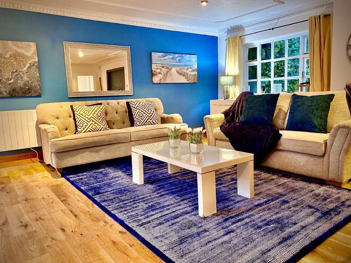 Apartment Beautiful Hot Tub In Lytham St Annes