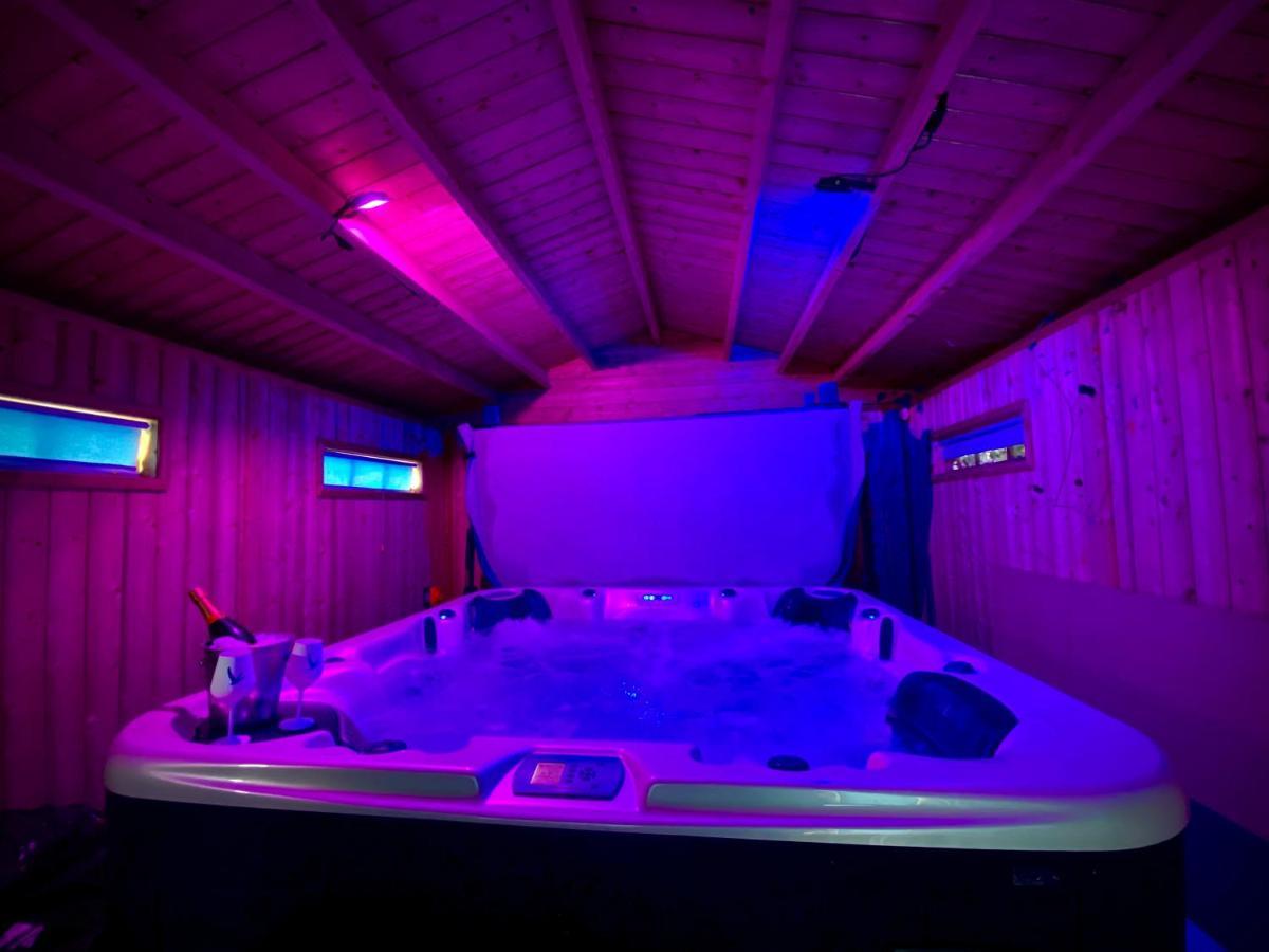 Beautiful Hot Tub In Lytham St Annes