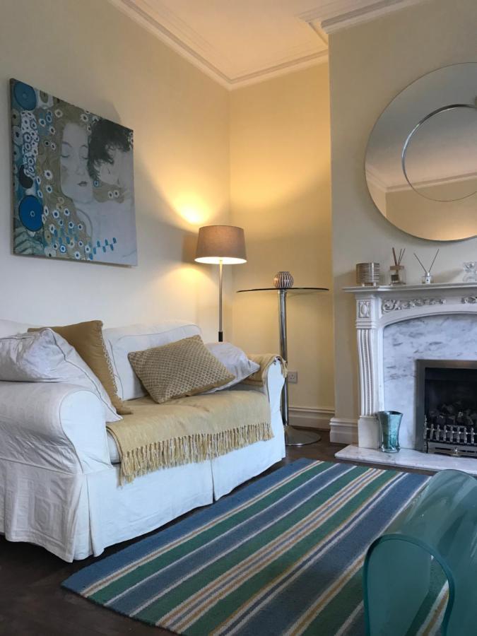 Clifton Apartment *
