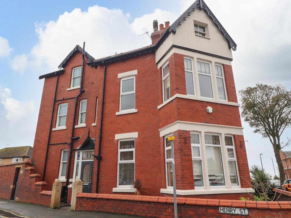 Yewdale Lytham St Annes