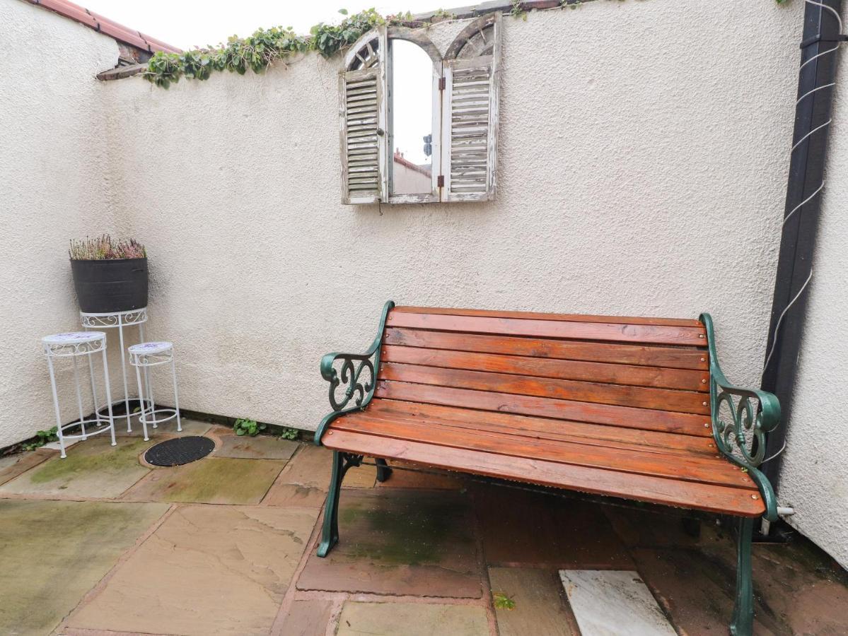Holiday home Yewdale