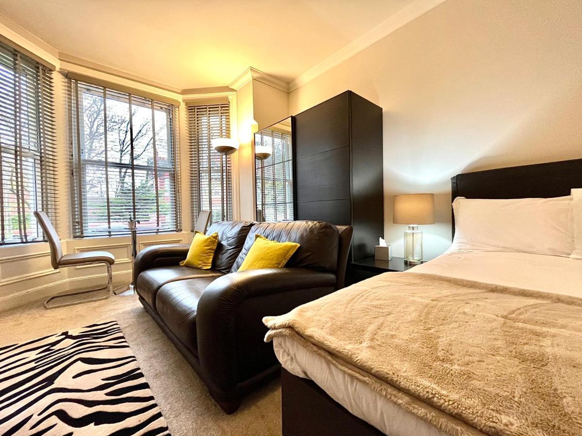 Mode St Annes Aparthotel