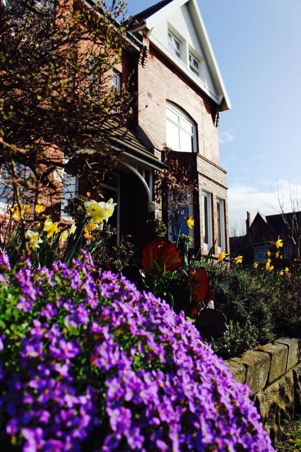 Mode - The Old School House * Lytham St Annes