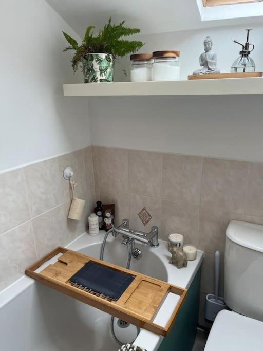 Cosy & Calm Escape By The Sea Lytham St Annes