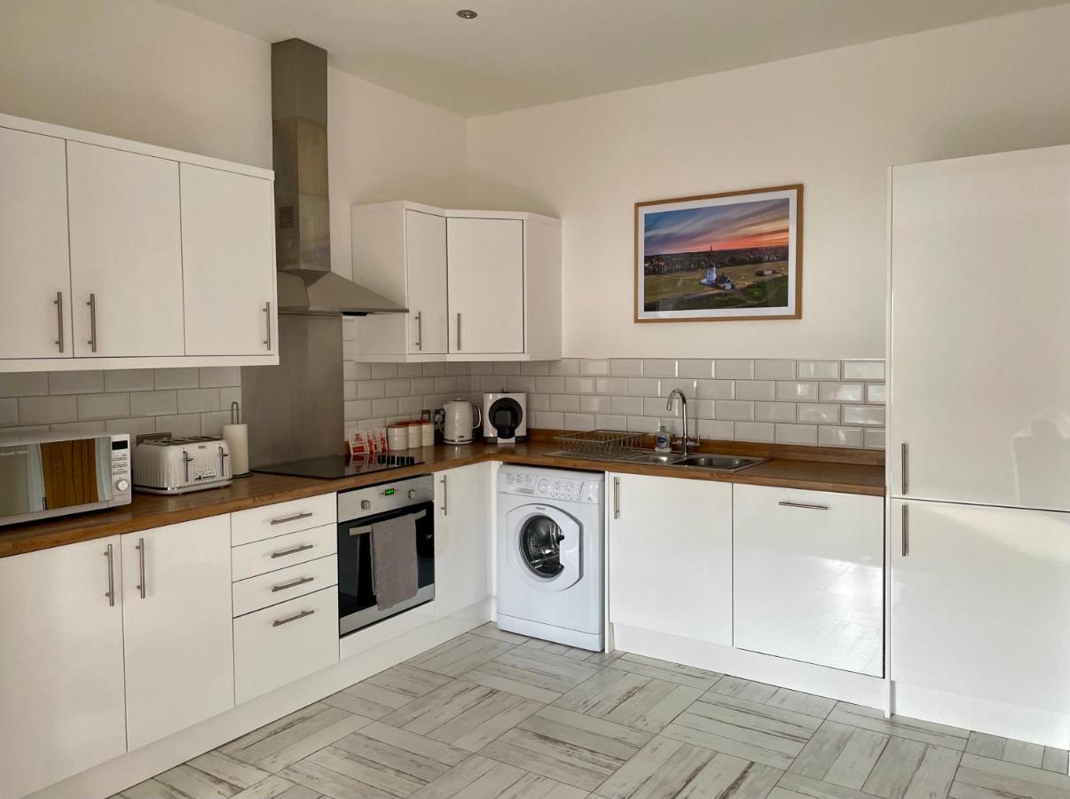 33 Lytham Apartment *