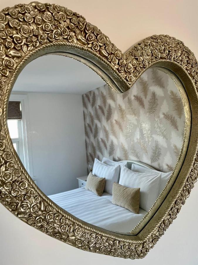 33 Lytham Apartment *