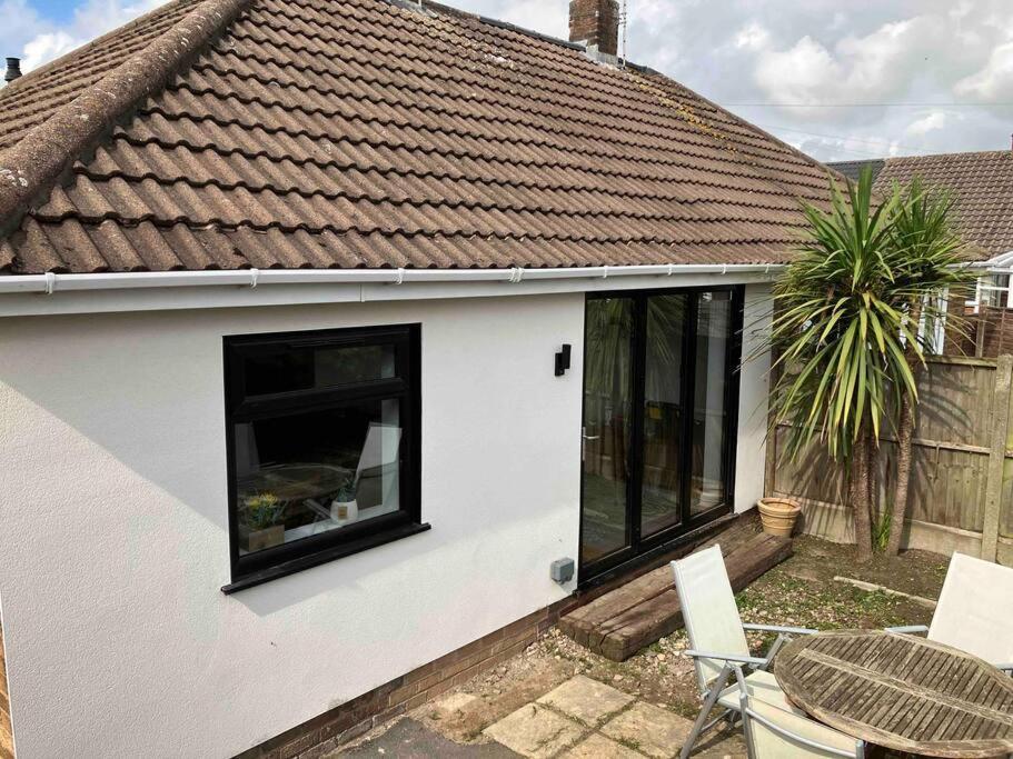Newly Renovated, Modern - Quiet Location Holiday home *