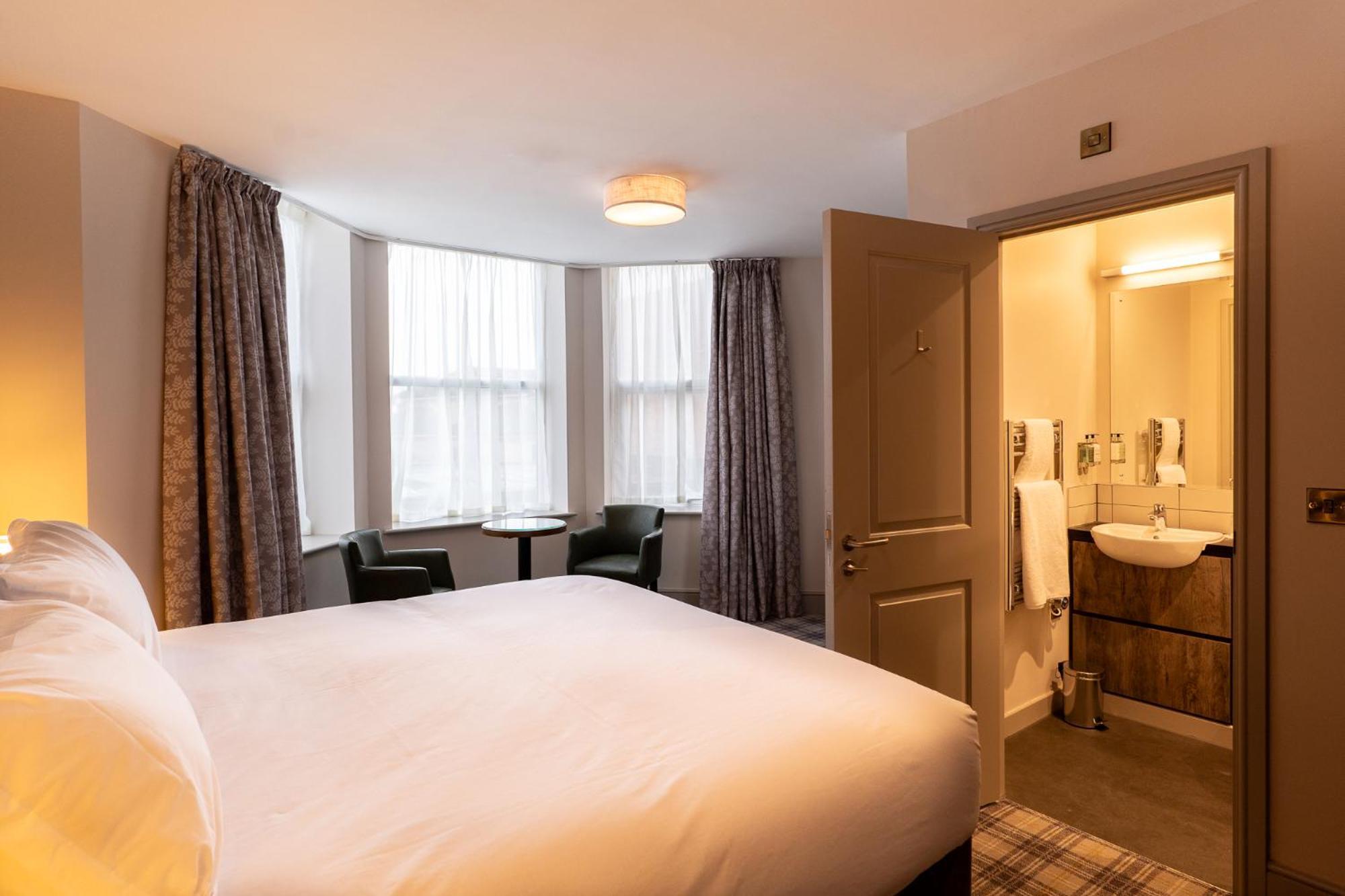 Offshore - The Collection Group Hotel