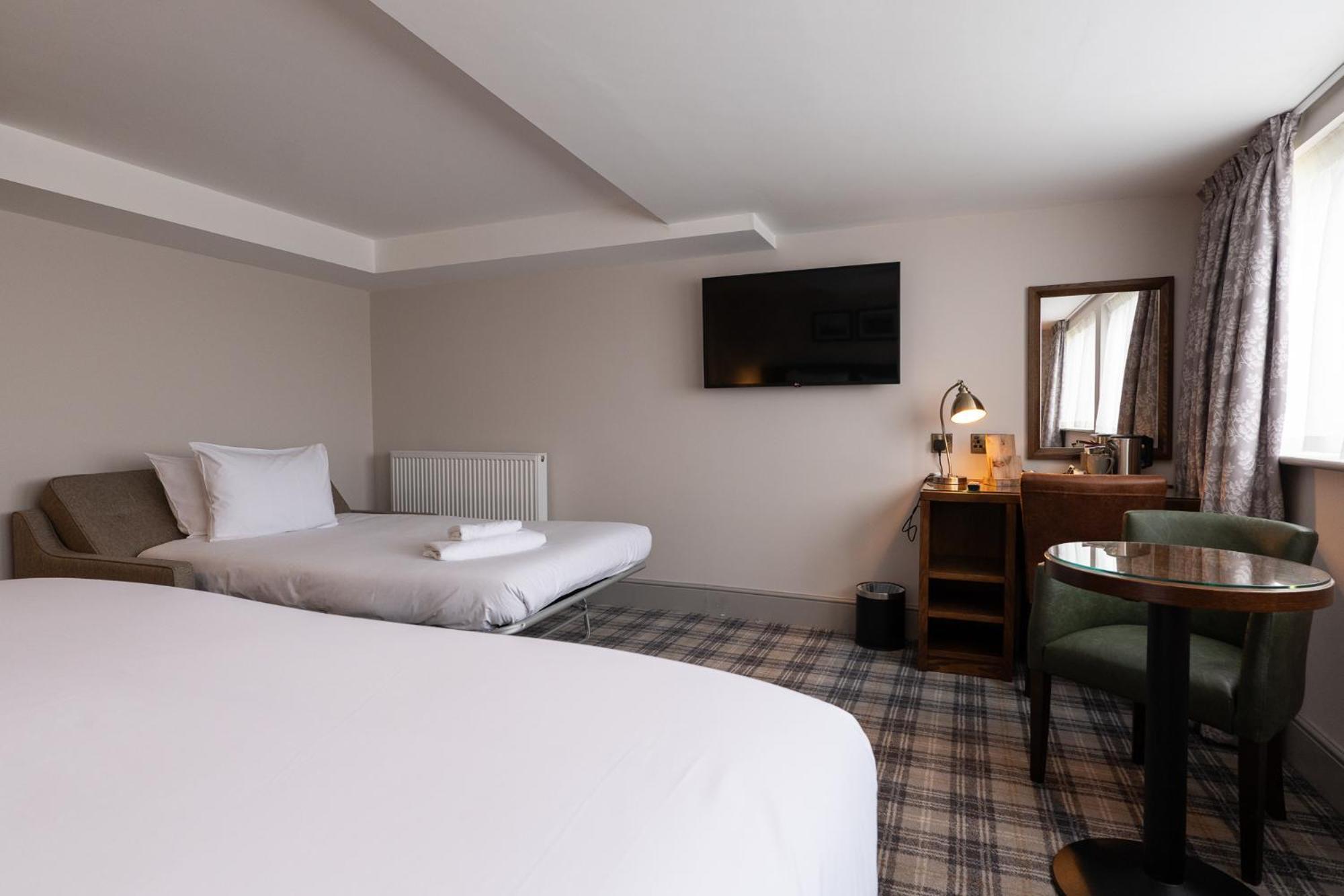 Offshore - The Collection Group Hotel