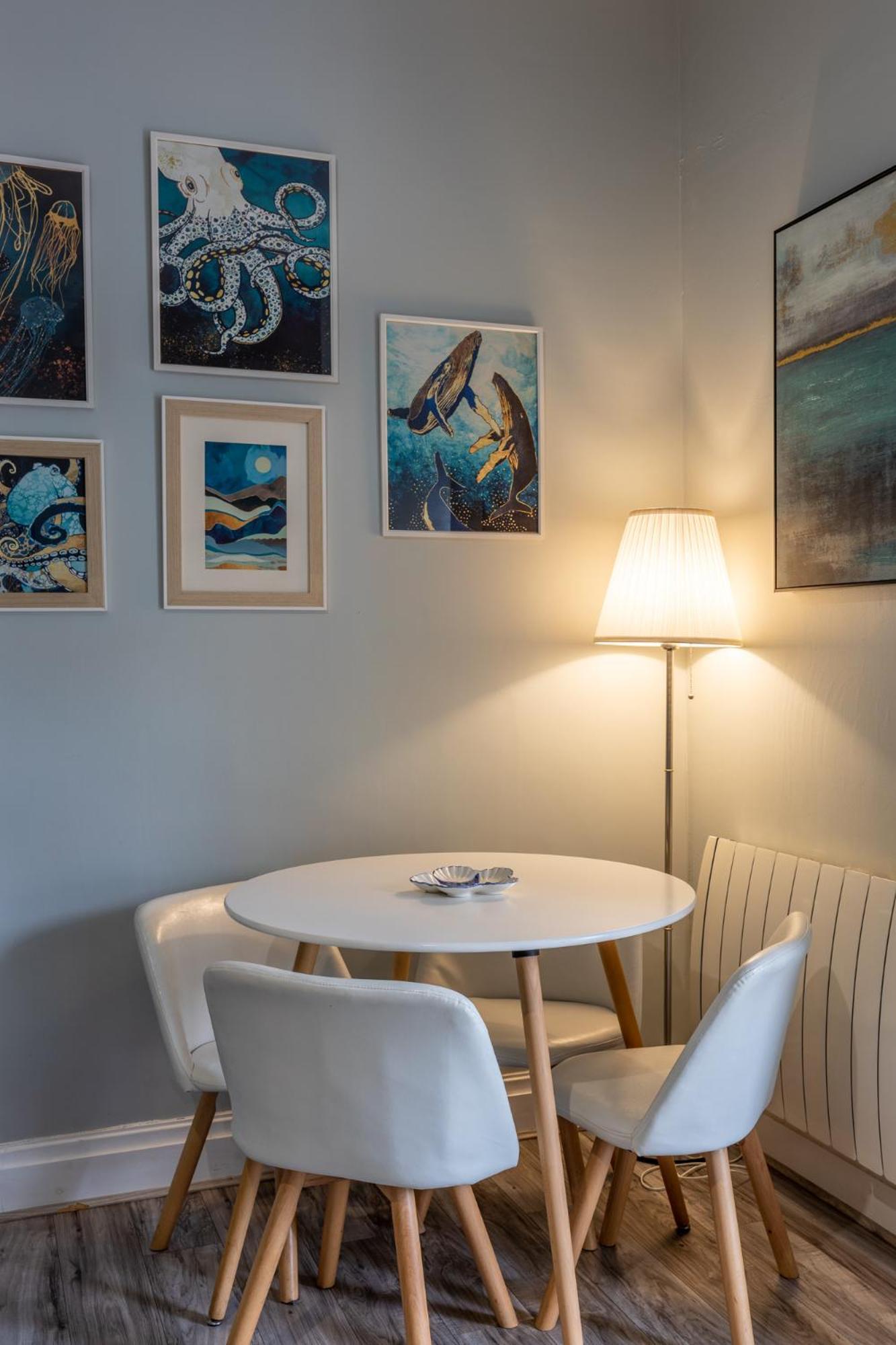 Snug * Lytham St Annes